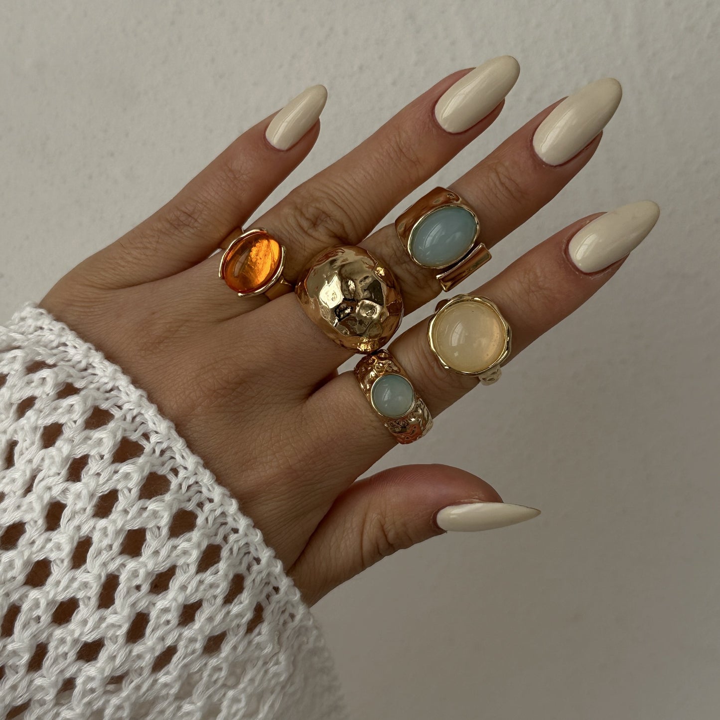 Anello vintage geometrico in lega placcata oro con gemma per donna