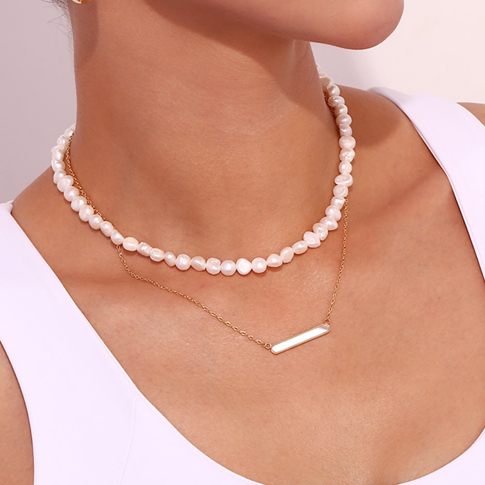 Collana da donna alla moda minimalista geometrica in acciaio inossidabile placcato oro 18 carati con pendente a barra lunga e conchiglia