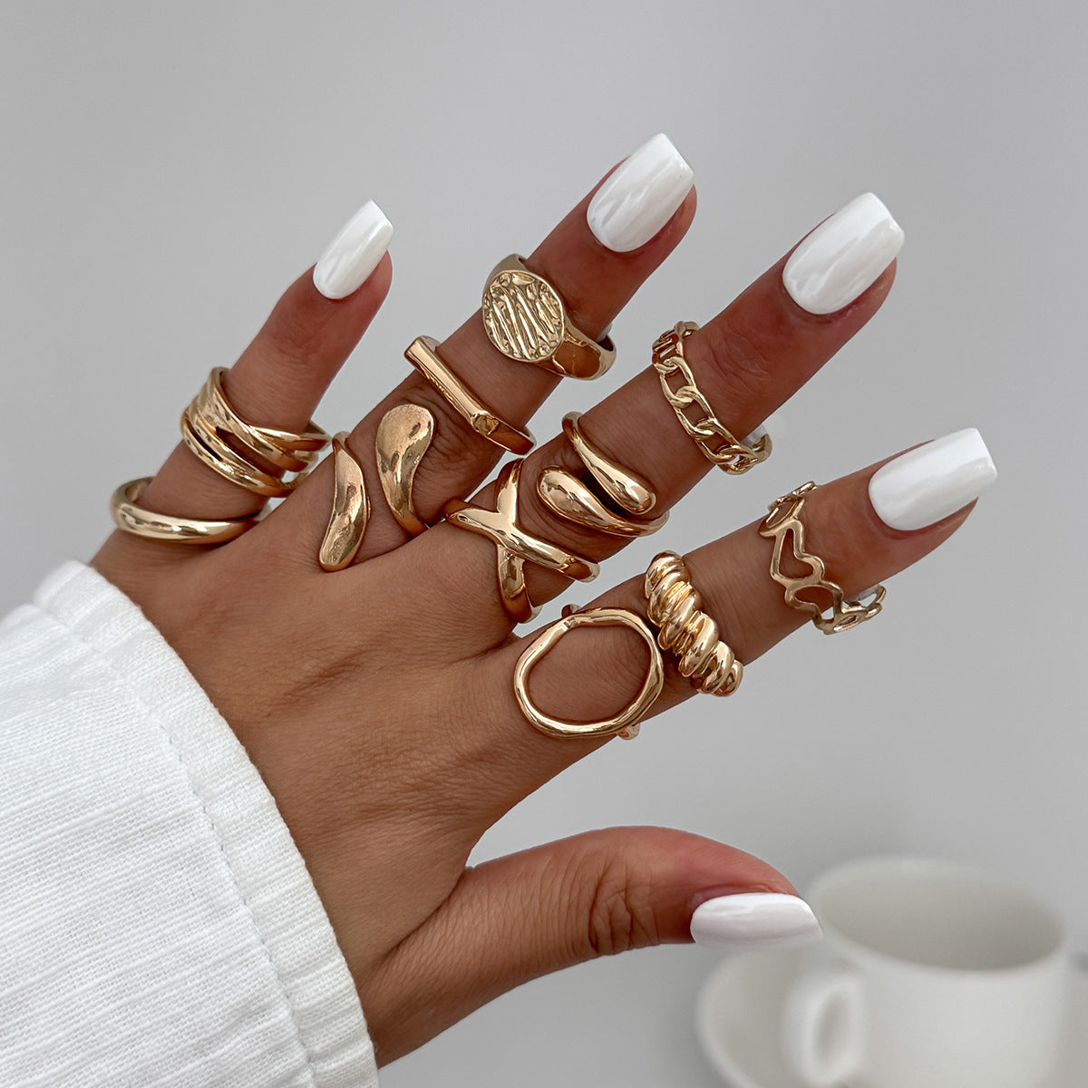 Luxury Elegant Geometric Oval Alloy Plated Irregular Liquid Lava Wrinkle Open Ring for Women