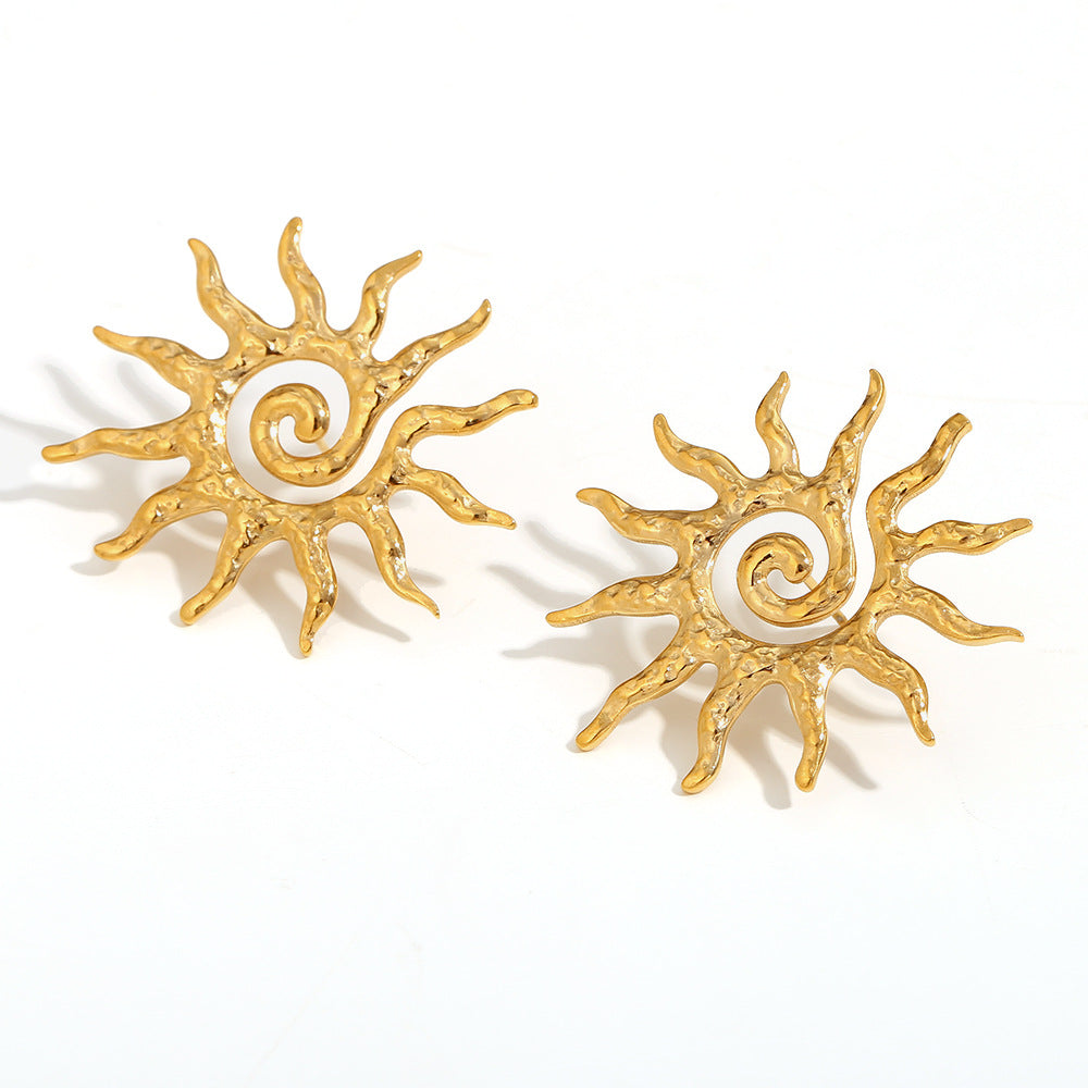 Fashionable Floral Frame Circle Pearl Stud Earrings for Women in Stainless Steel with 18K Gold Plating