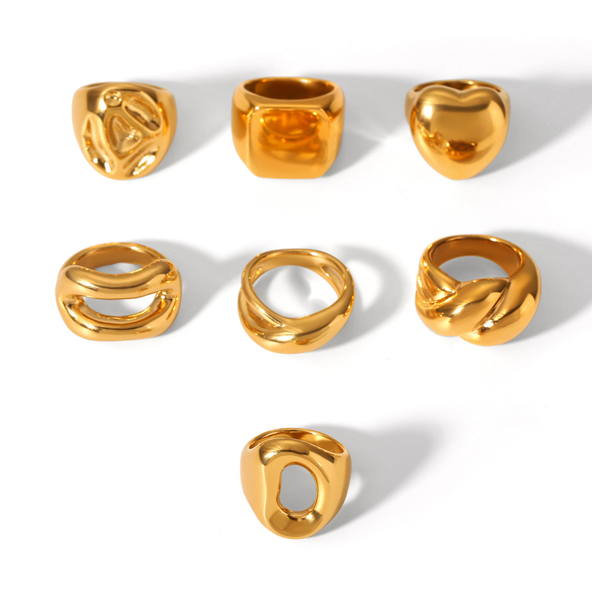 Anello in Acciaio Inossidabile Geometrico Minimalista Traforato da Donna con Forma a Cuore e Finitura Lucida