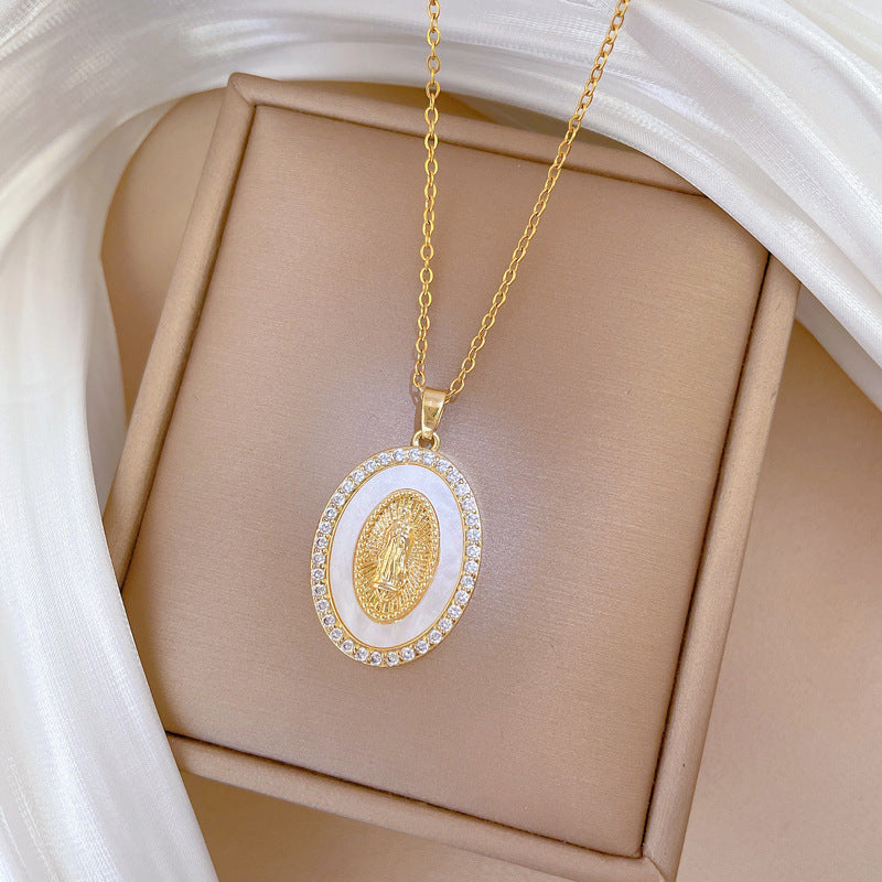 Cartoon Style Shell-Shaped Pendant Necklace for Women and Men in Titanium Steel with Full Rhinestone Inlay and Delicate Locket Chain