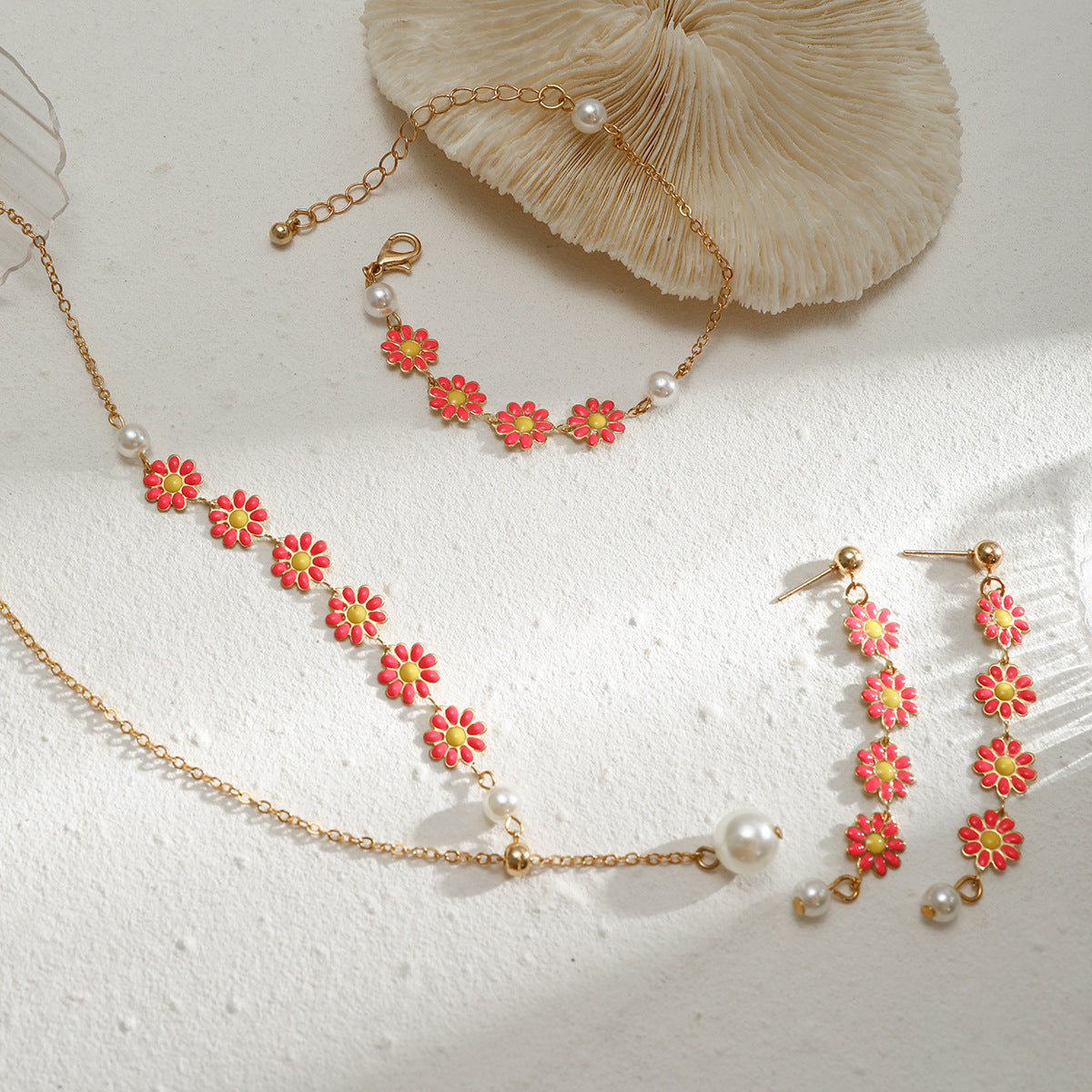 Minimalist Floral Alloy Plated Curb Chain Necklace for Women