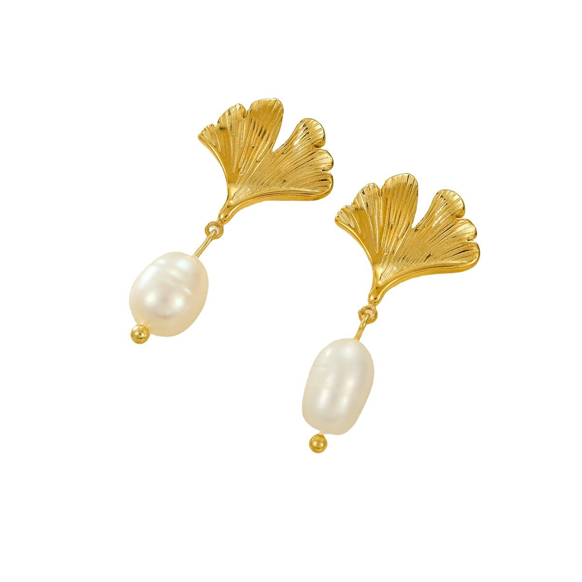 Conjunto de collar con colgante de hoja de ginkgo de moda con pendientes de perlas de agua dulce en acero inoxidable con baño de oro de 18 quilates