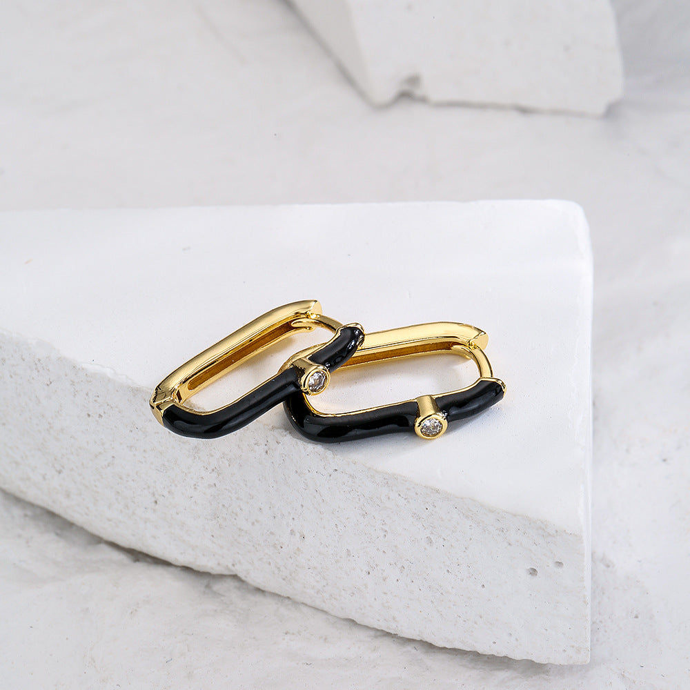 Orecchini geometrici minimalisti in rame con placcatura in oro 18 carati e finitura smaltata da donna
