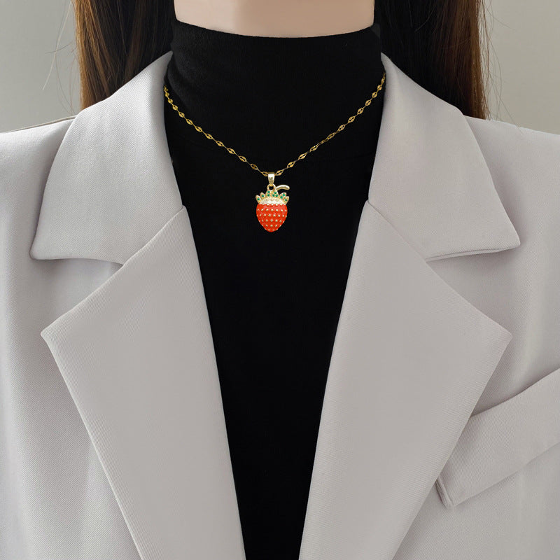 Luxury Sweet Geometric Strawberry Pendant Necklace Titanium Steel Chain Rhinestone Inlay