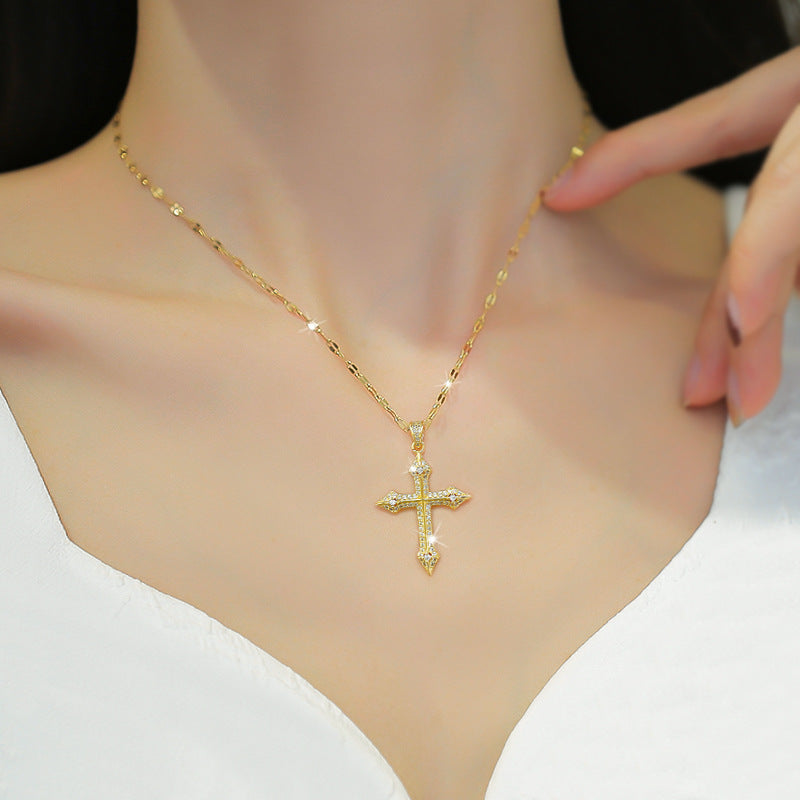 Collana di Lusso a Croce Geometrica in Acciaio al Titanio con Intarsi in Zirconi per Donna