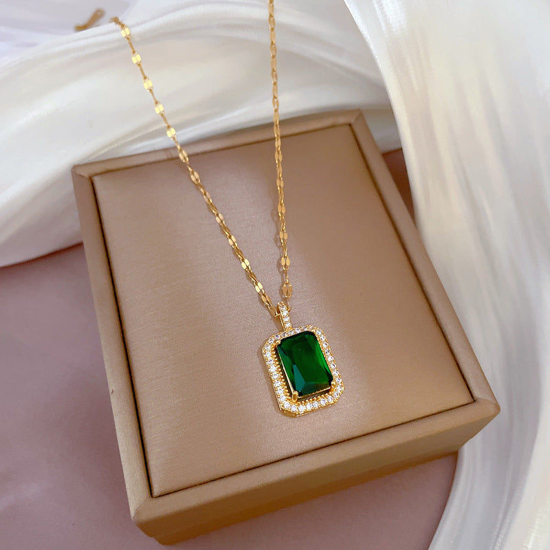 Luxury Exotic Rhinestone-Inlaid Geometric Green Gemstone Necklace Titanium Steel Chain