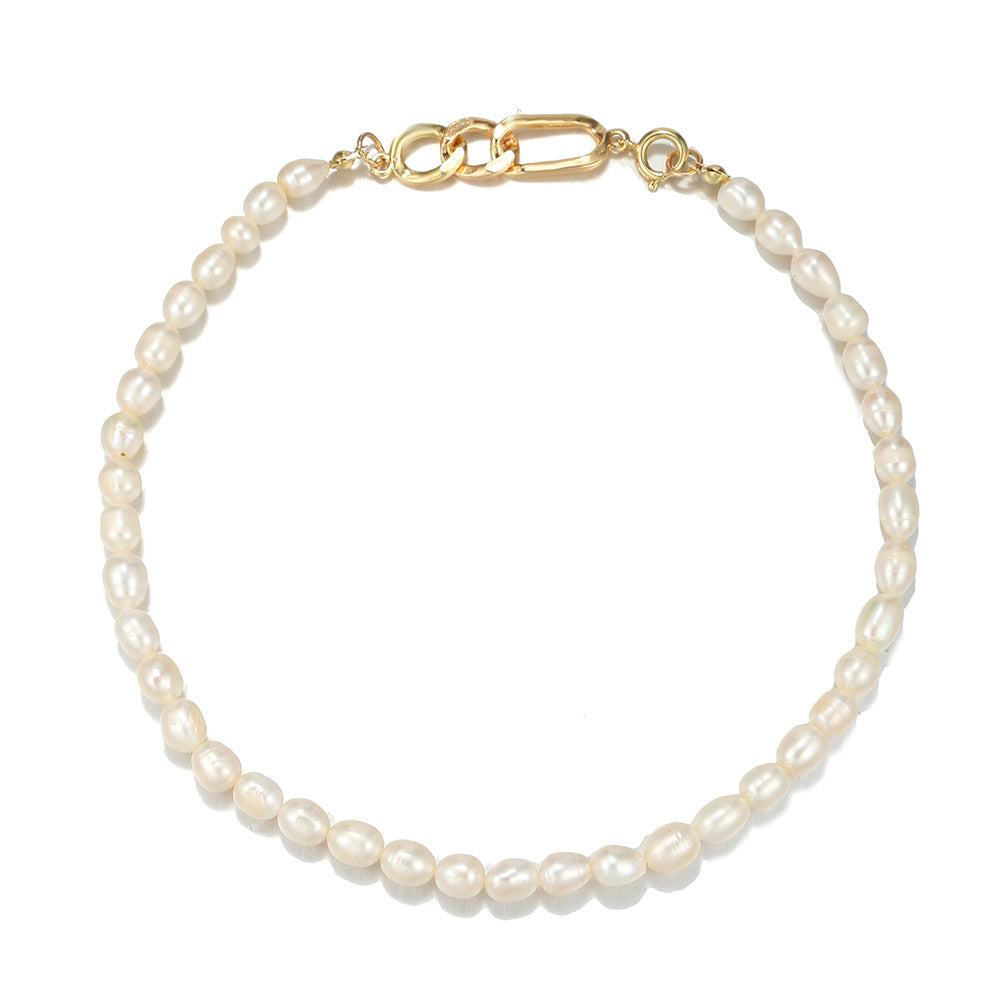 Collana Minimalista Geometrica da Donna con Perle d'Acqua Dolce e Pendente in Lega su Catena a O, Girocollo Regolabile e Catena per Maglione