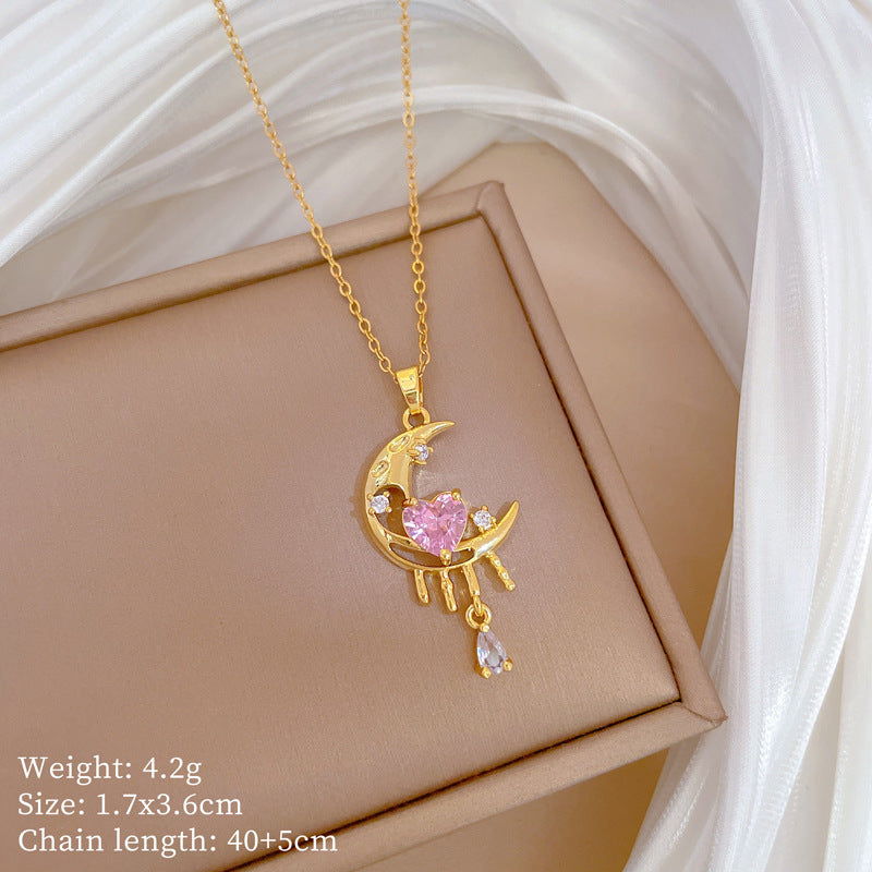Collana pendente minimalista a forma di luna con intarsio completo di strass su catena in acciaio al titanio per donna