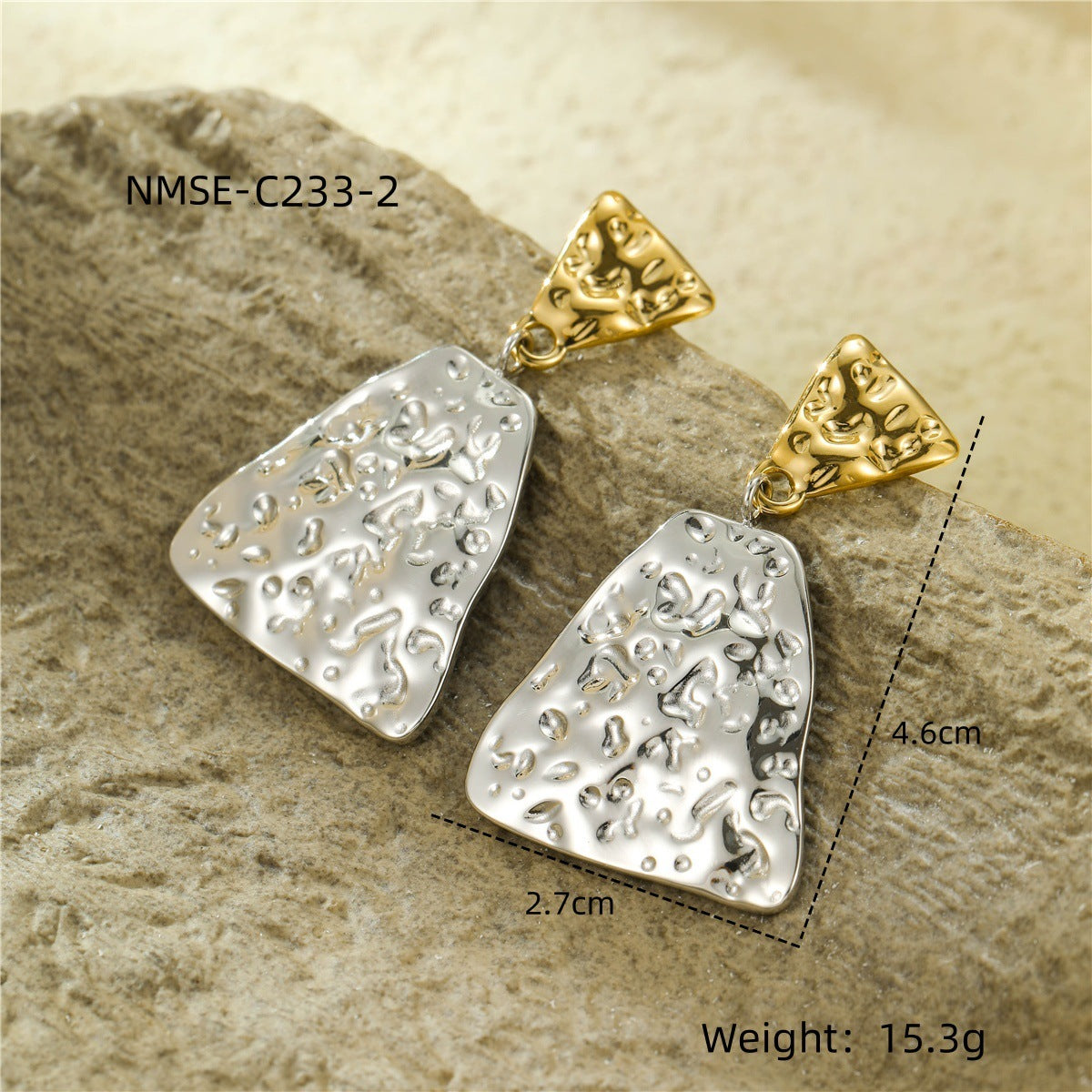 Orecchini pendenti vintage in acciaio inossidabile placcati oro 18 carati a forma di petalo con texture martellata di ispirazione francese