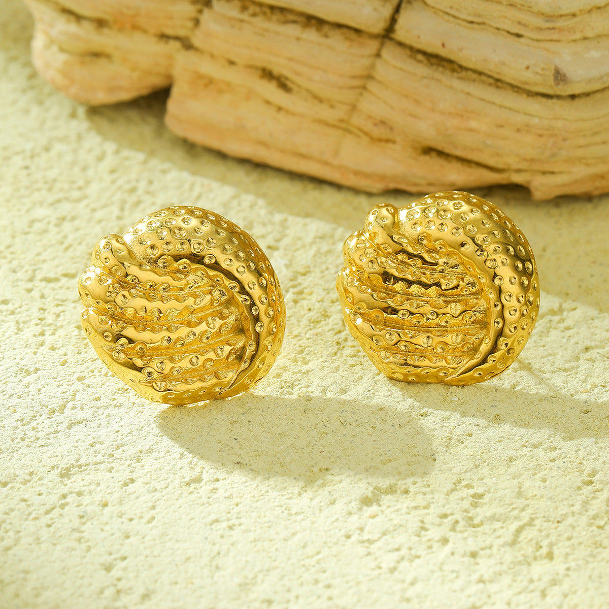 Pendientes de mujer de acero inoxidable chapados en oro de 18 quilates, redondos, martillados, huecos, estilo vintage