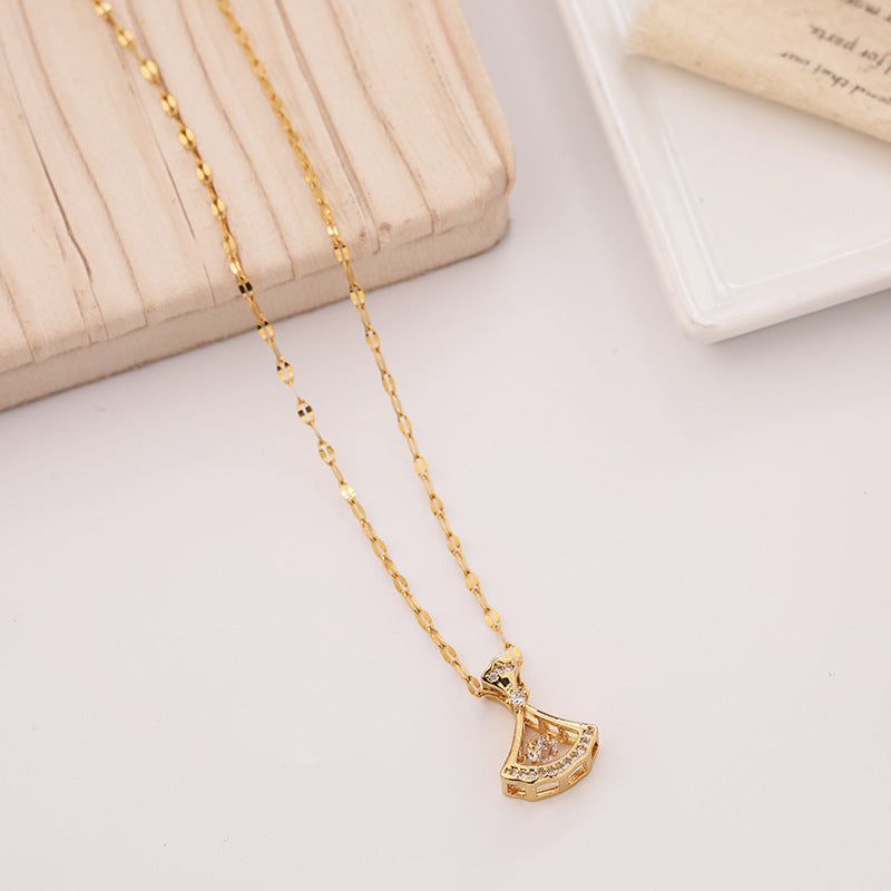 Cute and Fresh Minimalist Geometric Pendant Necklace for Women in Titanium Steel with Rhinestone Inlay and Lip Chain Style