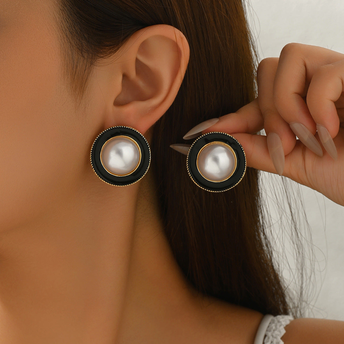 Orecchini a Perno Minimalisti Geometrici con Perle in Lega di Zinco con Lavorazione a Intarsio per Donna