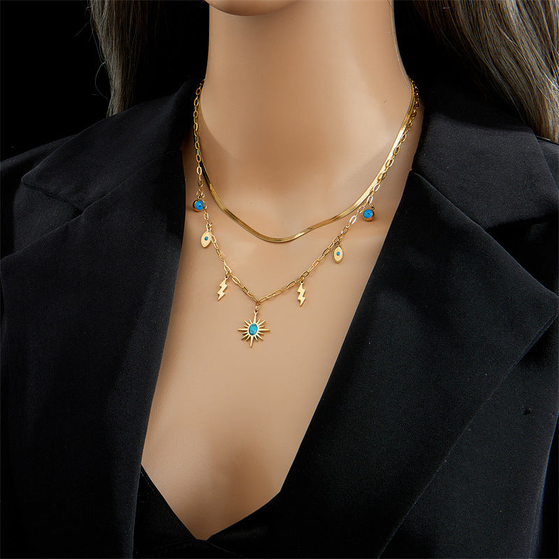Collana con pendente a fulmine retrò minimalista turchese a forma di occhio in acciaio al titanio con finitura placcata per donna