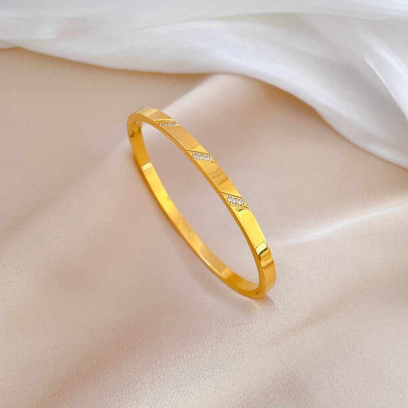 Vintage Minimalist Ethnic Shell Titanium Steel Bracelet