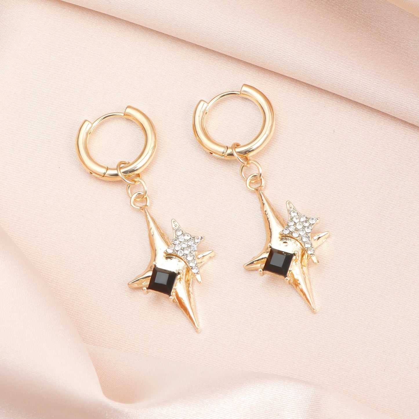 Fashion Minimalist Geometric Four-Pointed Star Stud Earrings for Women with Alloy Base and Plated Finish