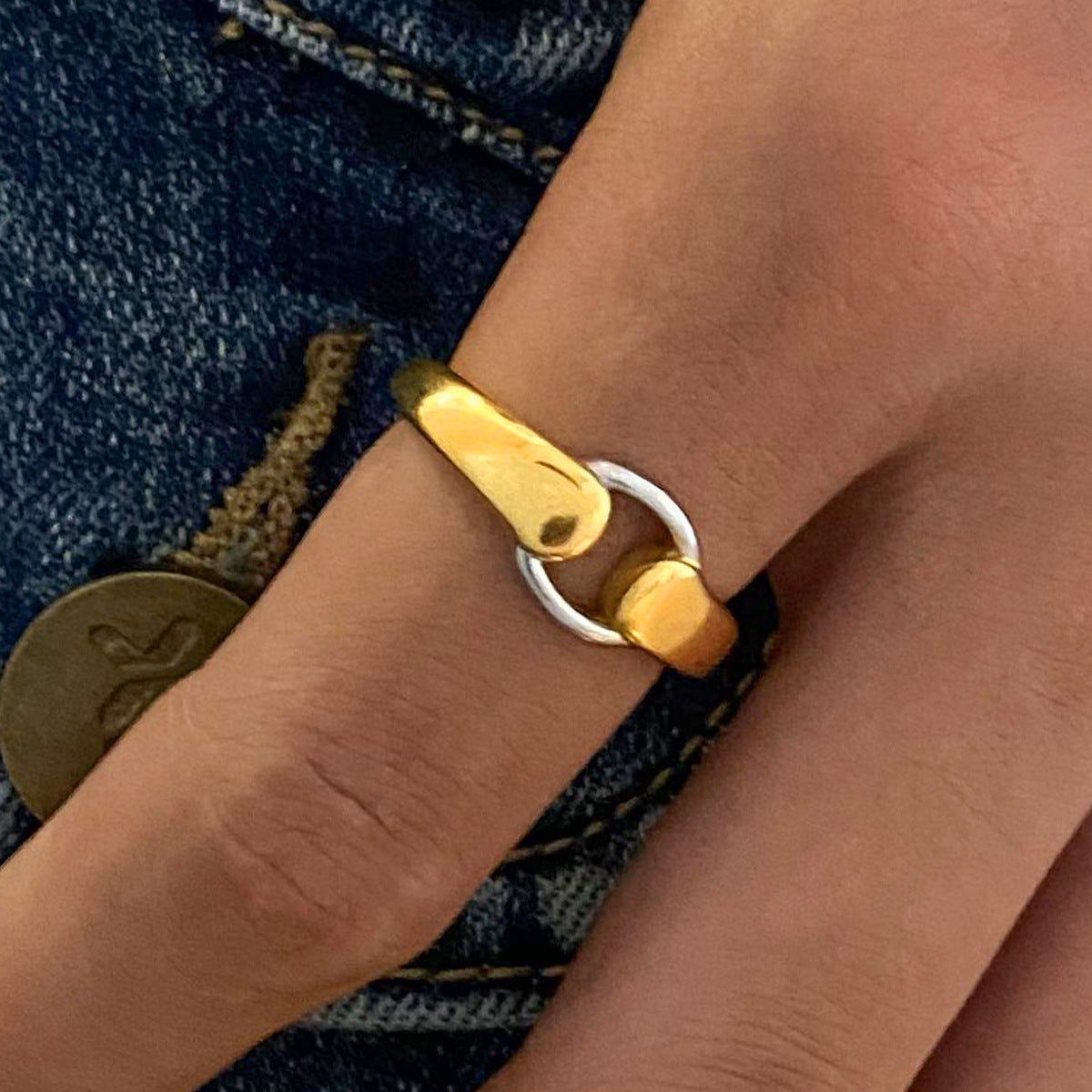 Orecchini minimalisti color-block in acciaio inossidabile con finitura placcata per donna