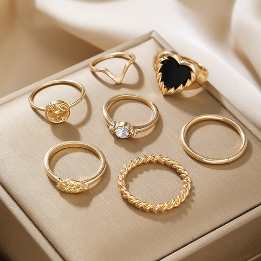 Luxury Casual Geometric Heart Alloy Ring with Drip Oil Rhinestone and Crystal Inlay for Women
