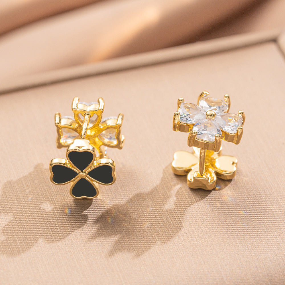 Pendientes Minimalistas de Cobre en Forma de Corazón con Chapado en Oro de 18K para Mujer — Elegantes Aretes de Trébol de Doble Cara