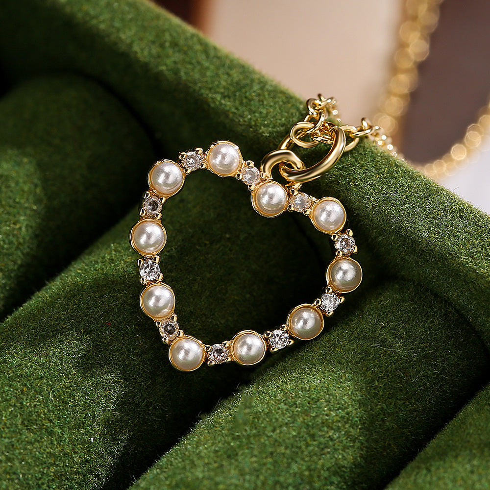 Minimalist 18K Gold Plated Brass Heart Cubic Zirconia Pendant Necklace for Women