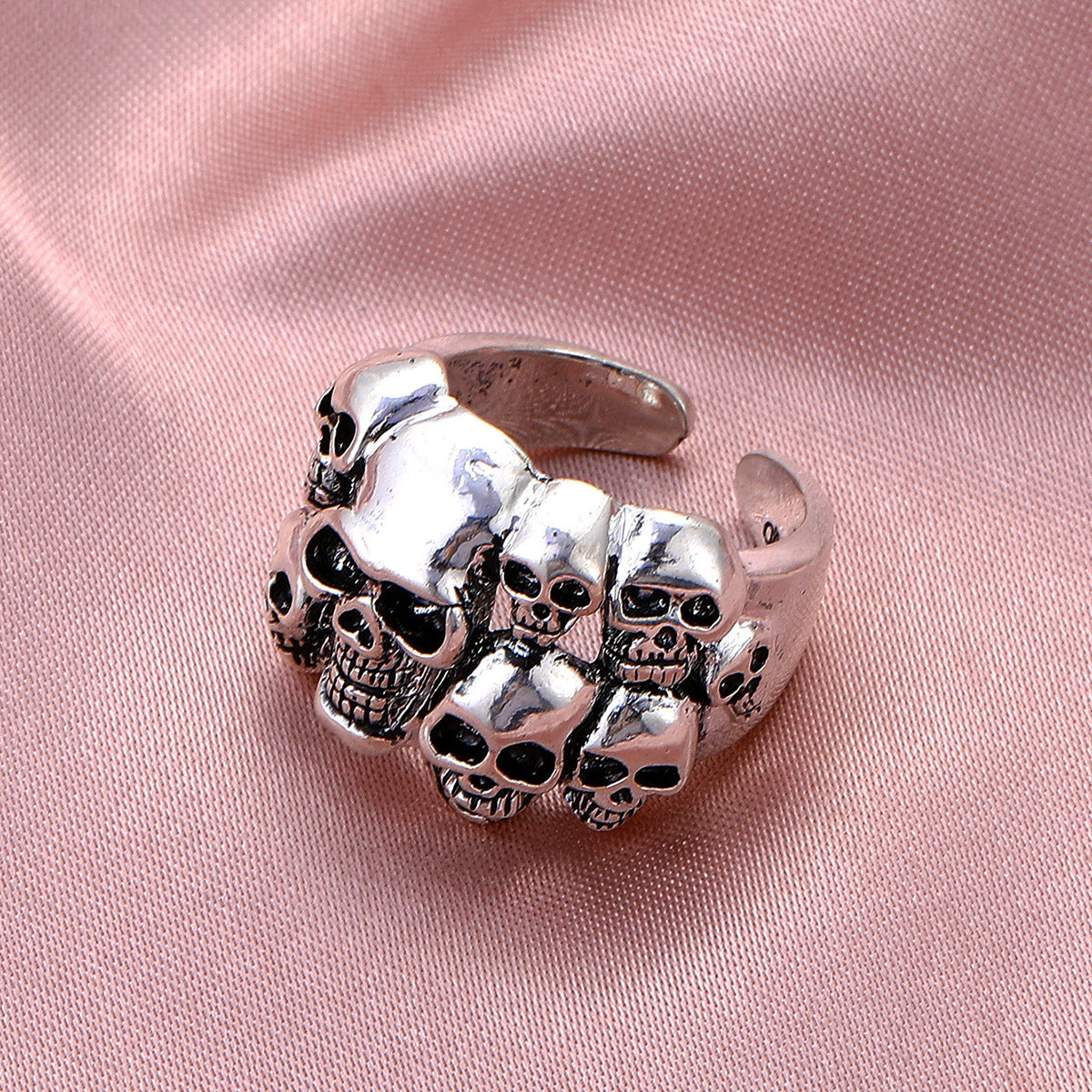 Gothic Punk Skull-Shaped Alloy Ring with Electroplated Finish for Unisex Streetwear Fashion
