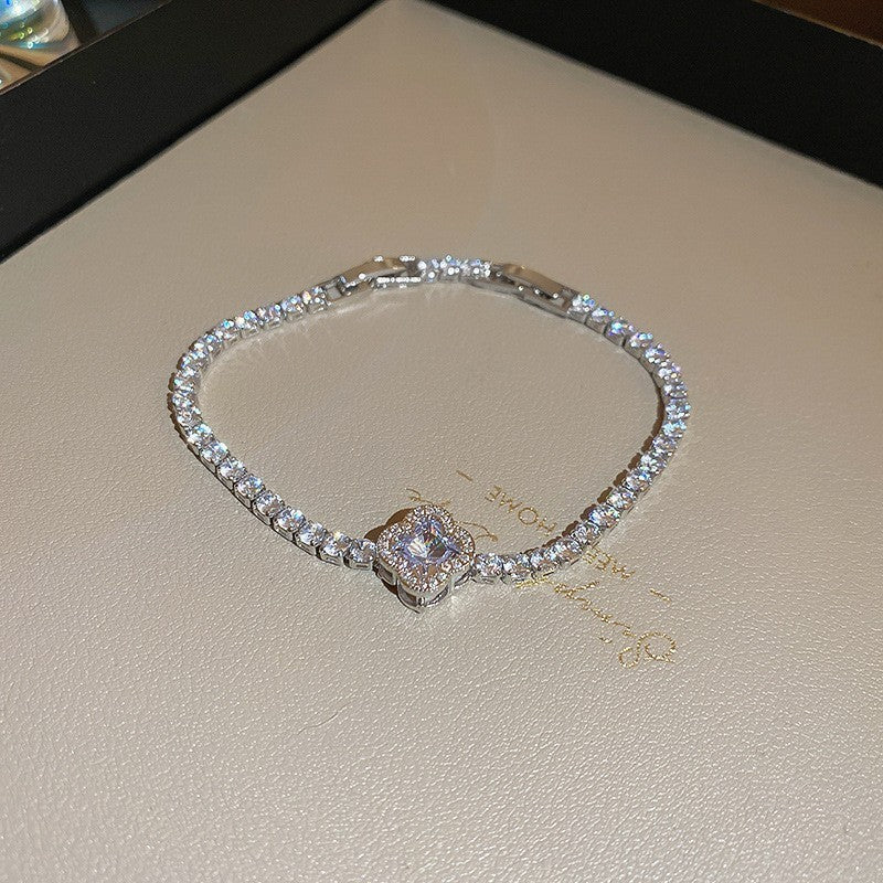 Luxury Elegant Geometric Floral Cubic Zirconia Inlay Bracelet for Women