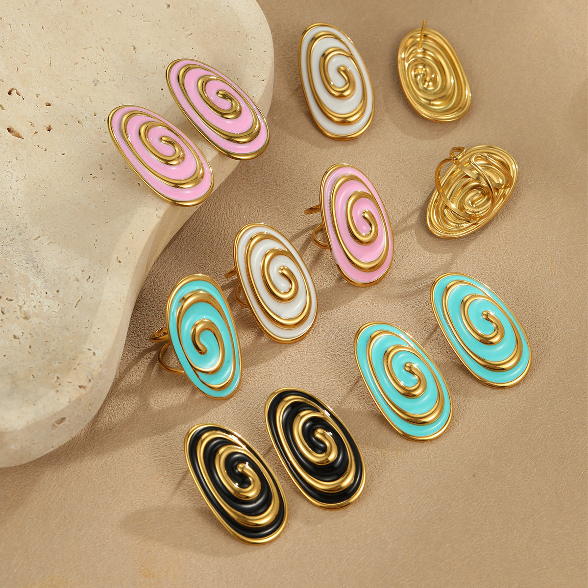 Orecchini e Anello da Donna Placcati in Acciaio Inossidabile con Design Ovale alla Moda, Set di Gioielli Minimalisti Estivi
