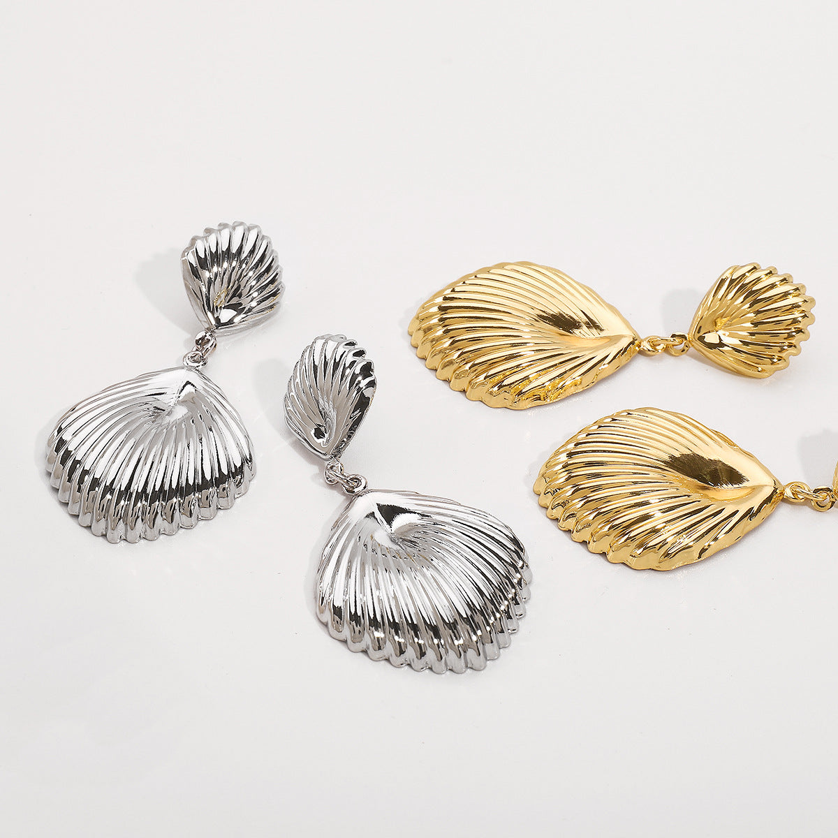 Pendientes de metal galvanizado con forma de concha, a rayas geométricas y personalizados
