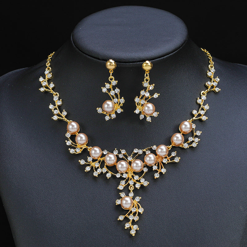 Minimalist Floral and Wave-Shaped Alloy Necklace Set with Mother-of-Pearl Pendant, Gold-Plated O-Chain, Clavicle Chain for Women