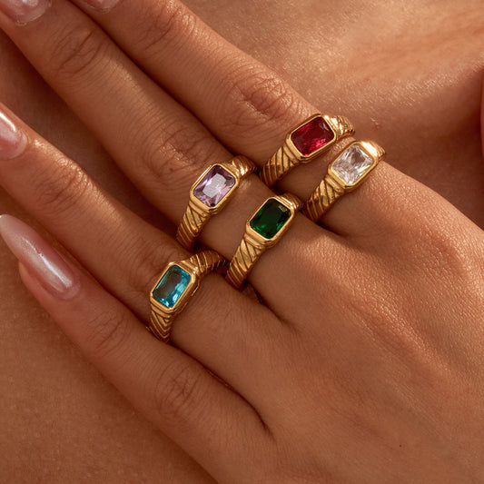 Anillo cuadrado de circonita geométrica vintage de acero inoxidable con chapado en oro de 18 quilates para mujer