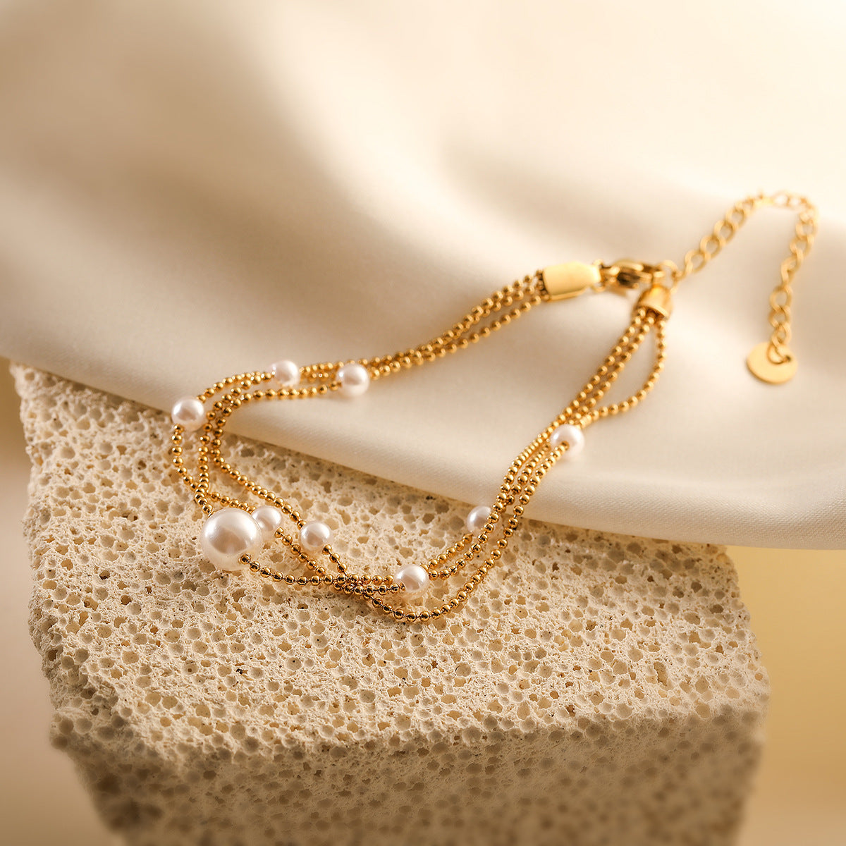 Minimalist Elegant 18K Gold Plated Stainless Steel Pearl Beaded Bracelet for Women Geometric Irregular Design