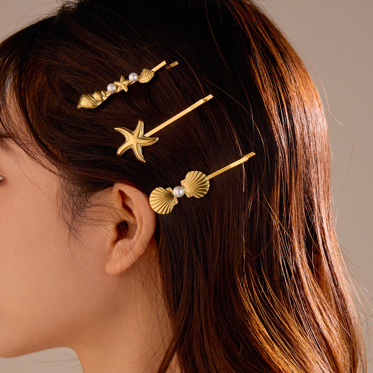 Fashionable Minimalist Shell-Shaped Stainless Steel Hair Clip with Pearl Inlay for Women