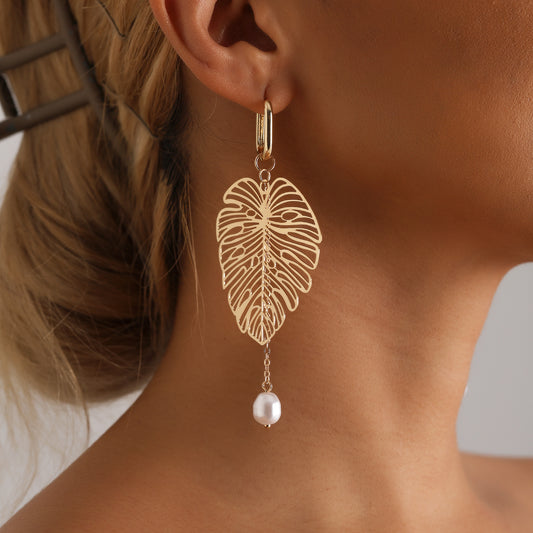 Retro French-Inspired Tassel Earrings with Leaf Motif in Zinc Alloy with Plating Finish for Women