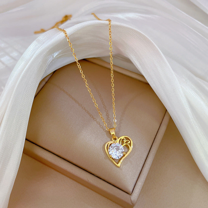 Exclusivo collar de circonitas con forma de corazón de acero de titanio para mujer con delicada cadena de clavícula y diseño geométrico