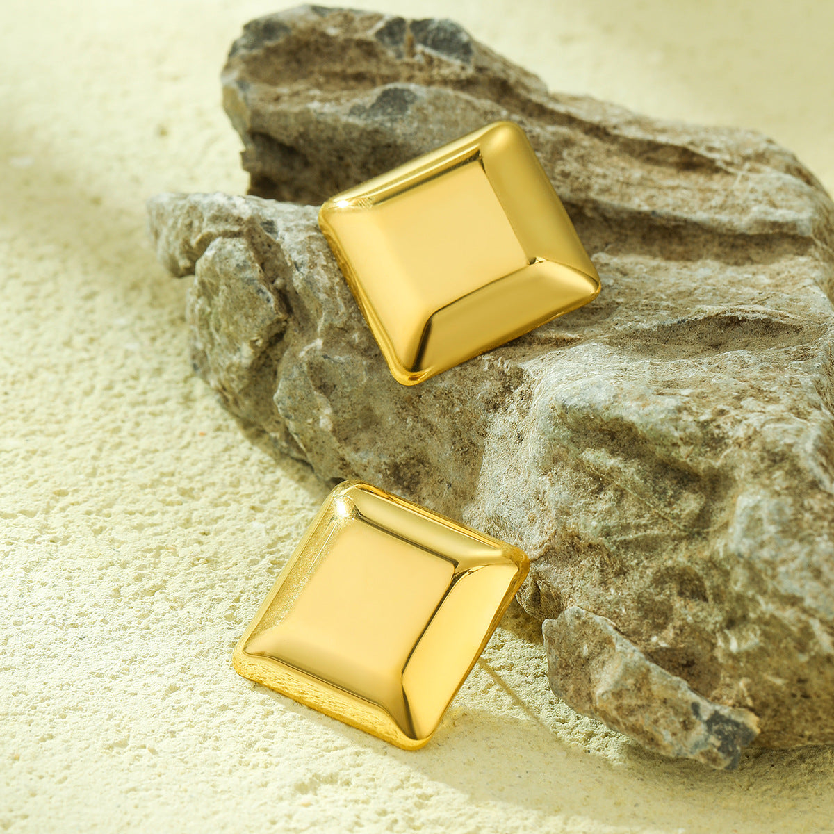 Orecchini quadrati minimalisti in acciaio inossidabile con placcatura in oro 18 carati da donna