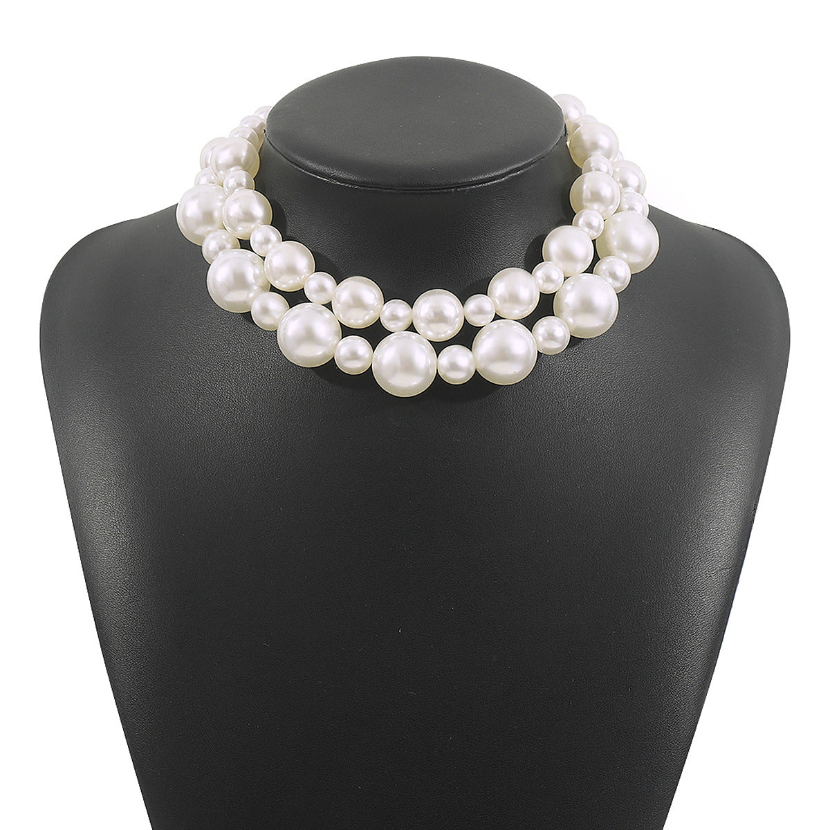French Vintage Style Geometric Shape Imitation Pearl Choker Necklace Set for Women with Handcrafted Detail