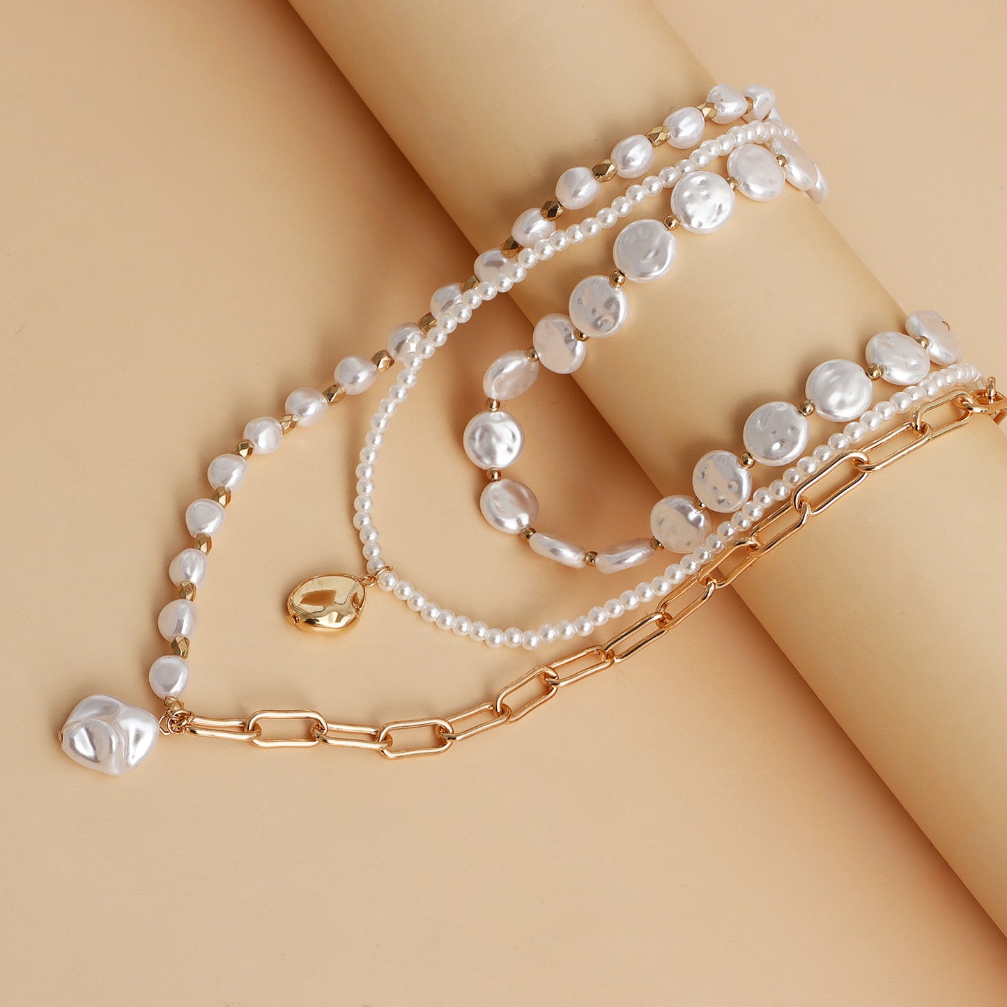 Geometric Shape Alloy Pendant Necklace for Women with Plated Finish Triple-Layer Clavicle Chain