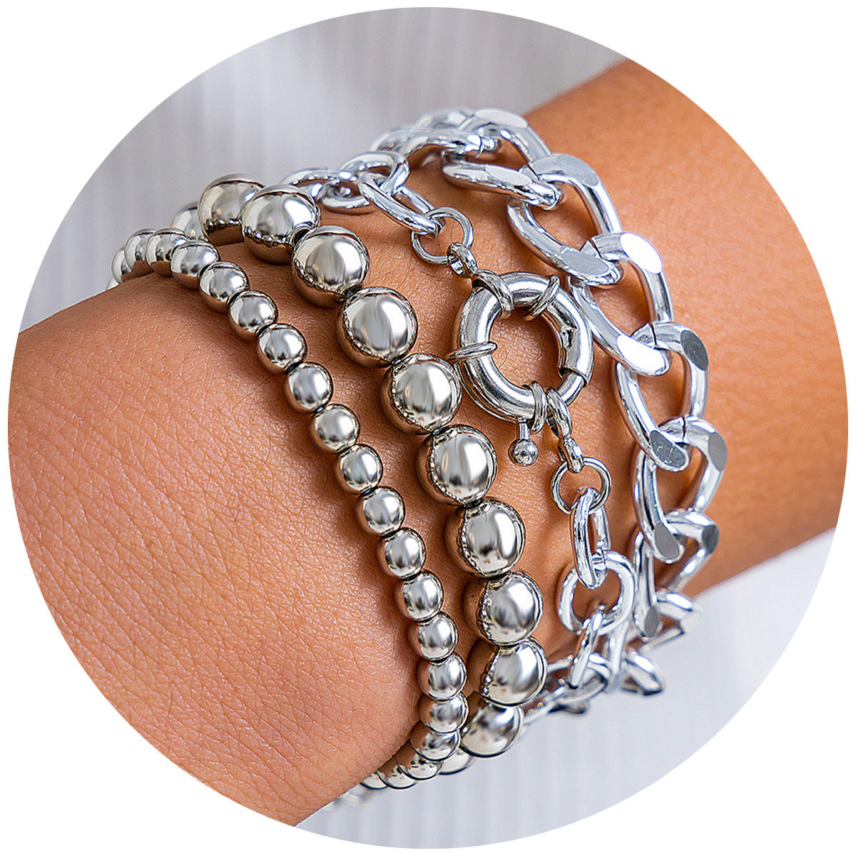 Pulsera de aleación de bola redonda geométrica estilo punk con acabado chapado para mujer