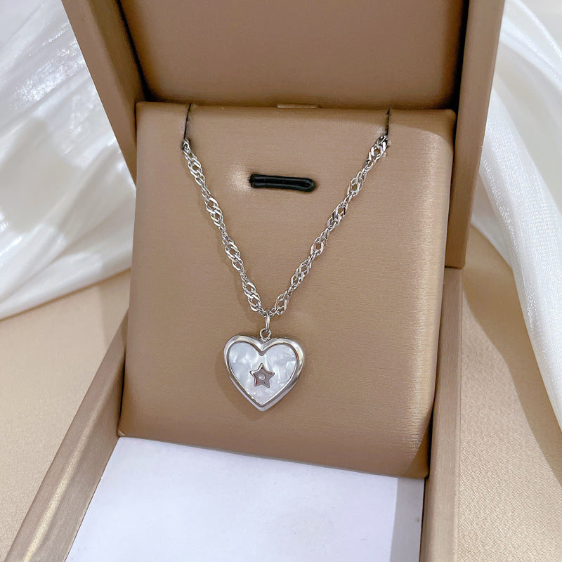 Collana girocollo con ciondolo a stella e conchiglia a cuore in acciaio al titanio placcato oro per donna, catena sottile con design geometrico