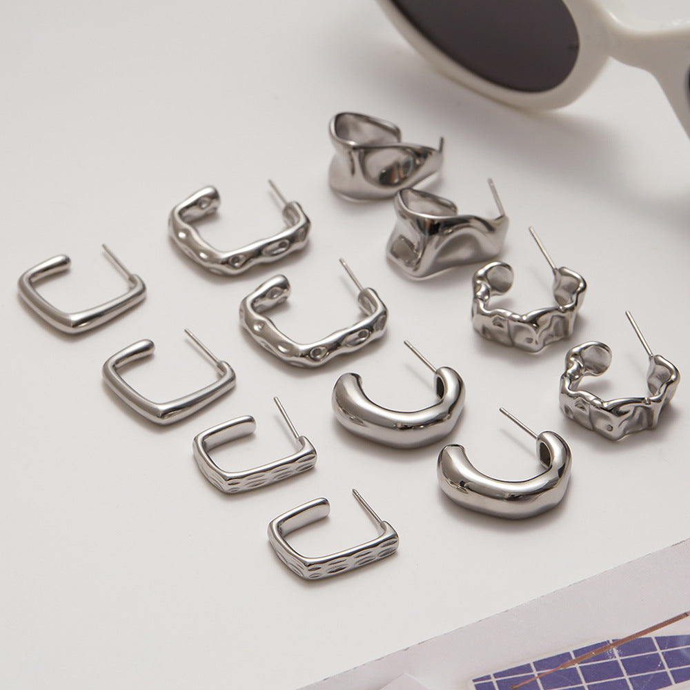 Orecchini da donna minimalisti geometrici a C in acciaio inossidabile con finitura galvanizzata