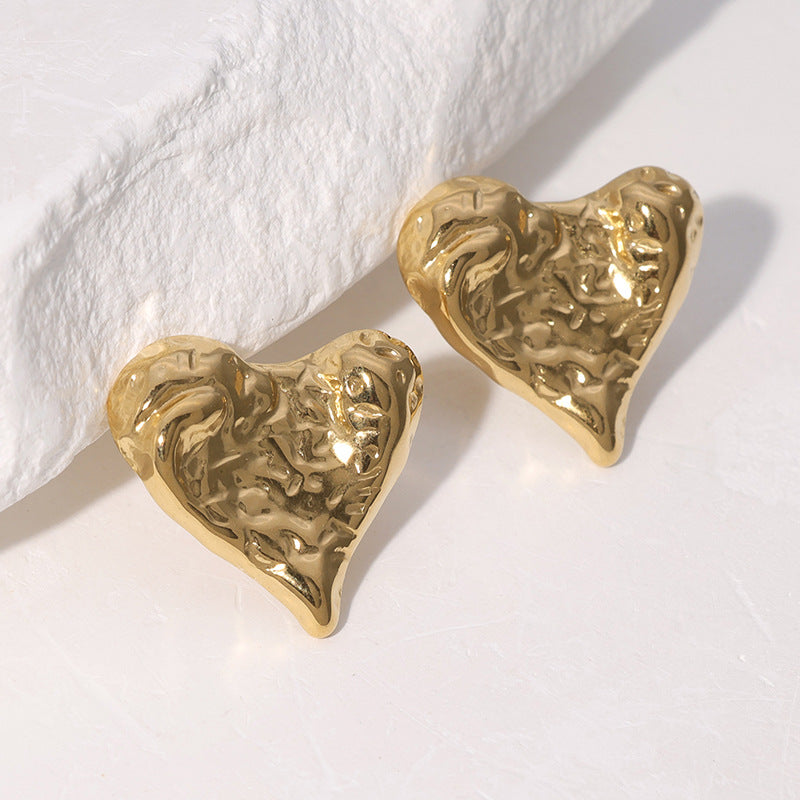 Orecchini da donna minimalisti in acciaio al titanio a forma di cuore con placcatura in oro 18 carati e perni in acciaio inossidabile
