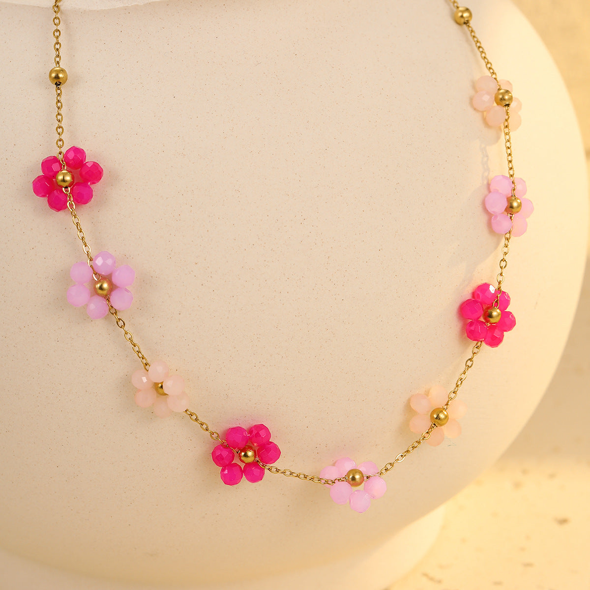 Collana Geometrica alla Moda in Acciaio Inossidabile con Placcatura in Oro 18K e Ciondolo Floreale Colorato da Donna