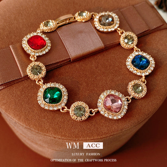 Vintage Geometric Rhinestone Inlay Alloy Bracelet for Women