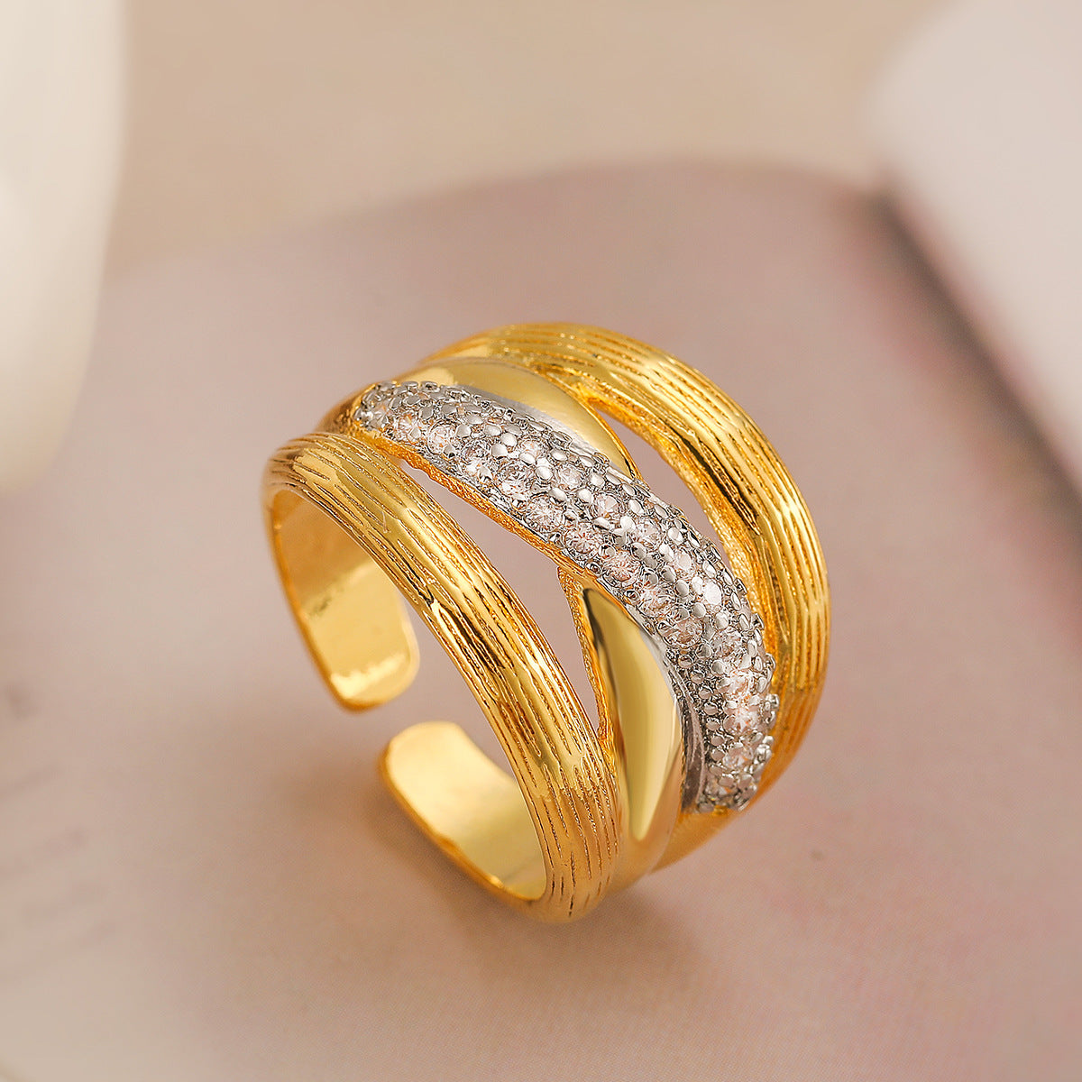 Geometric Vintage-Inspired Copper Ring with 18K Gold Plating and Zircon Inlay for Women