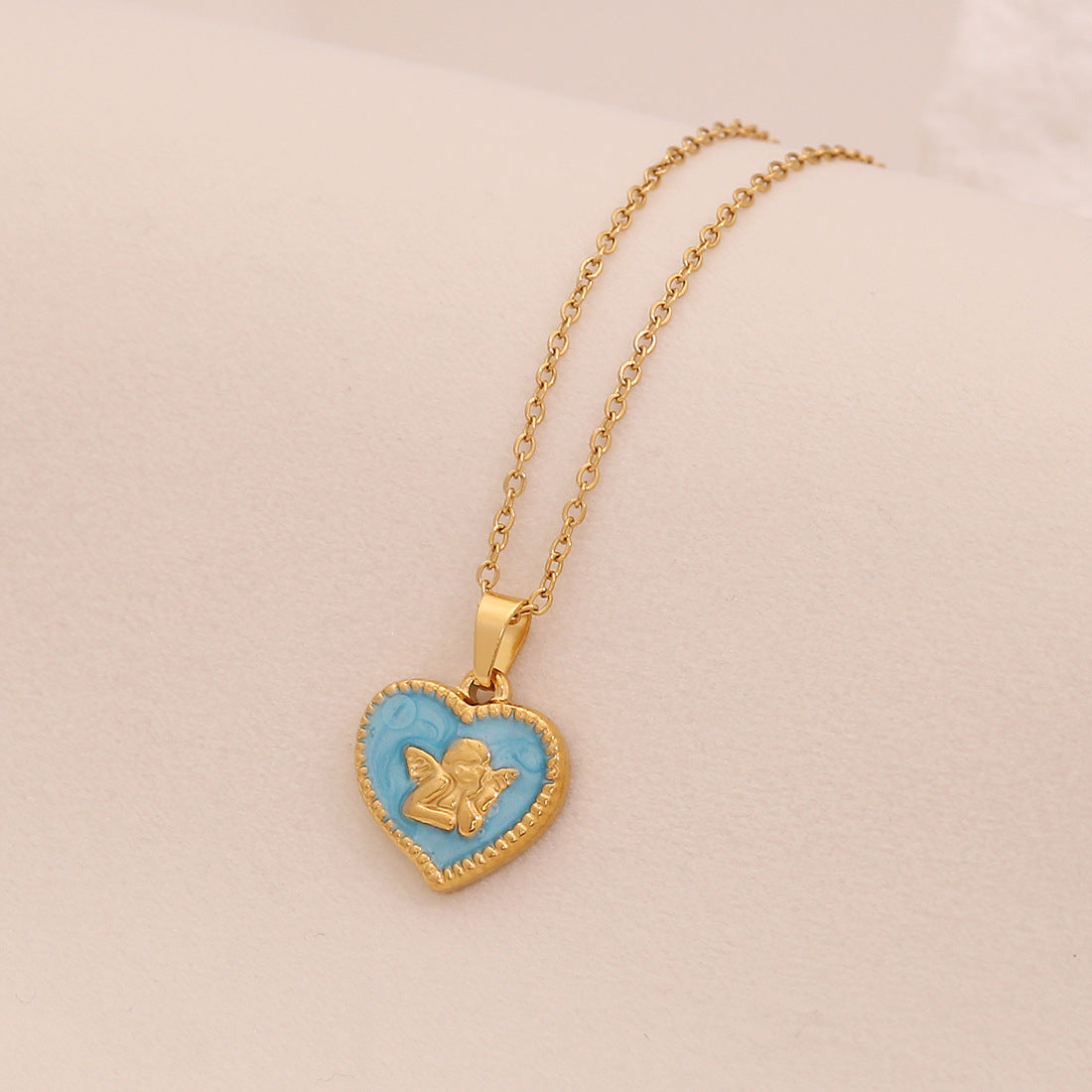 Collana con ciondolo a farfalla smaltata vintage con catena girocollo in acciaio inossidabile a forma di cuore
