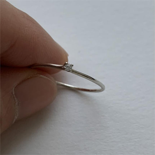 Anello Minimalista a Cuore in Argento Sterling 925 con Zirconia Cubica Quadrata Smussata e Finitura Placcata