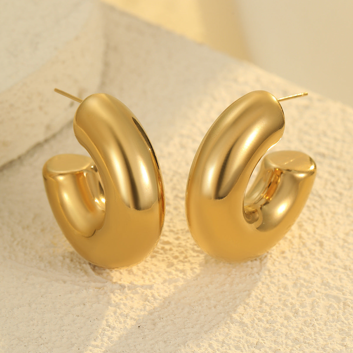 Pendientes minimalistas de acero inoxidable con forma de C, chapados en oro de 18 quilates, de moda para mujer