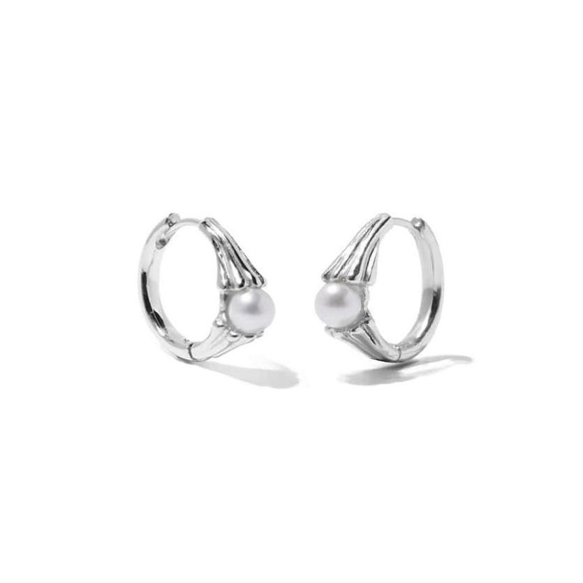 Orecchini Minimalisti con Perle e Forme Geometriche in Argento Sterling 925, dal Gusto Fresco e Delicato