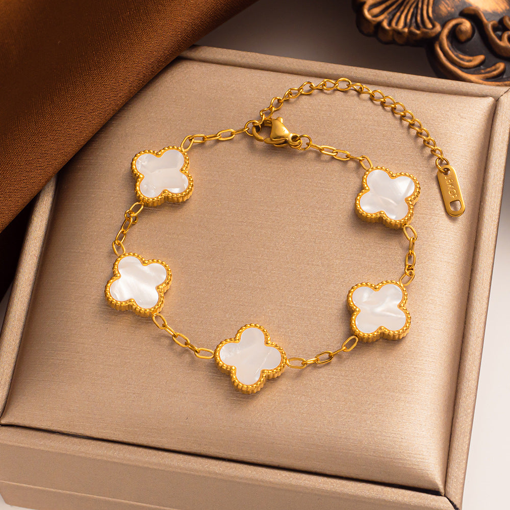 Set di collana, bracciale e orecchini a lobo da donna in acciaio al titanio minimalista con quadrifoglio fortunato